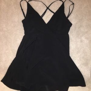 V Neck Black Flowy Chiffon Dress